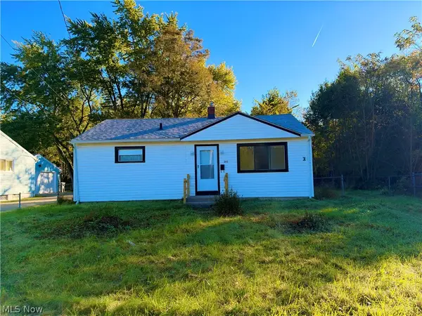 693 Liberty Road, Youngstown, OH 44505