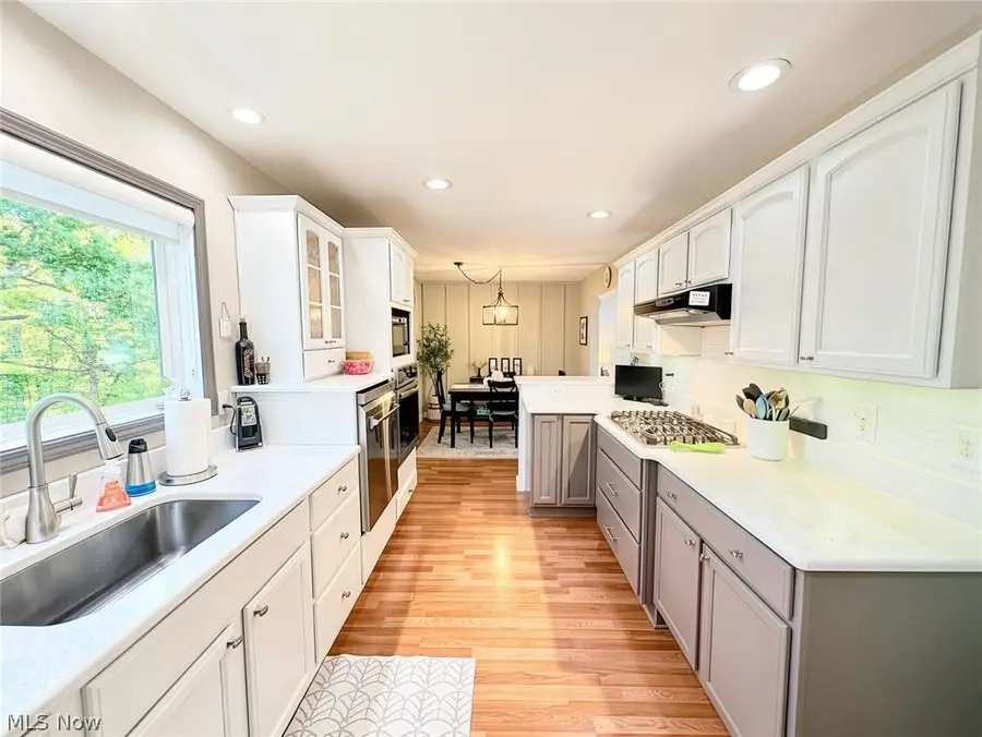 28 Bryn Mawr Drive, Painesville, OH 44077 - #3