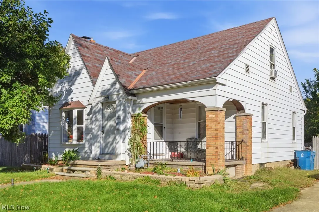1222 W 18th Street, Lorain, OH 44052 - #1