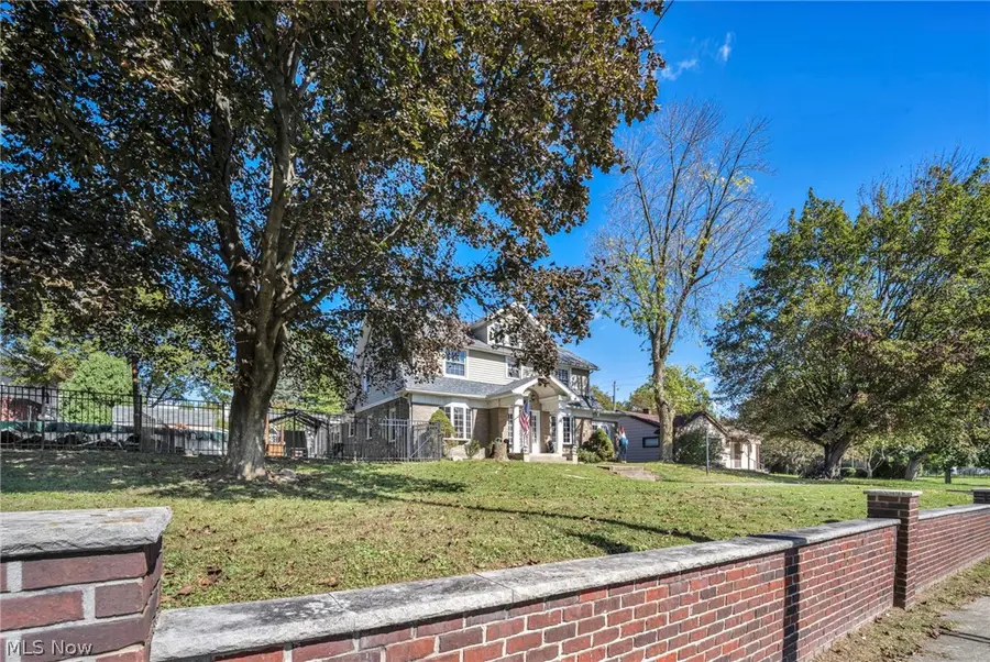 251 Norton Avenue, Barberton, OH 44203 - #3