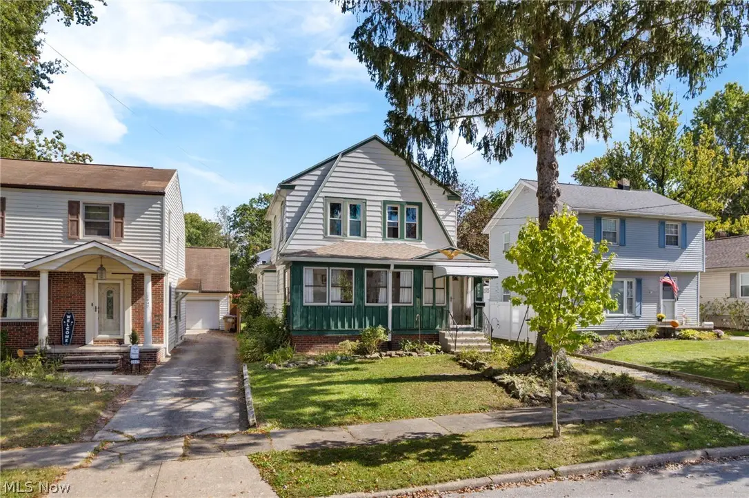 2041 15th Street, Cuyahoga Falls, OH 44223 - #1