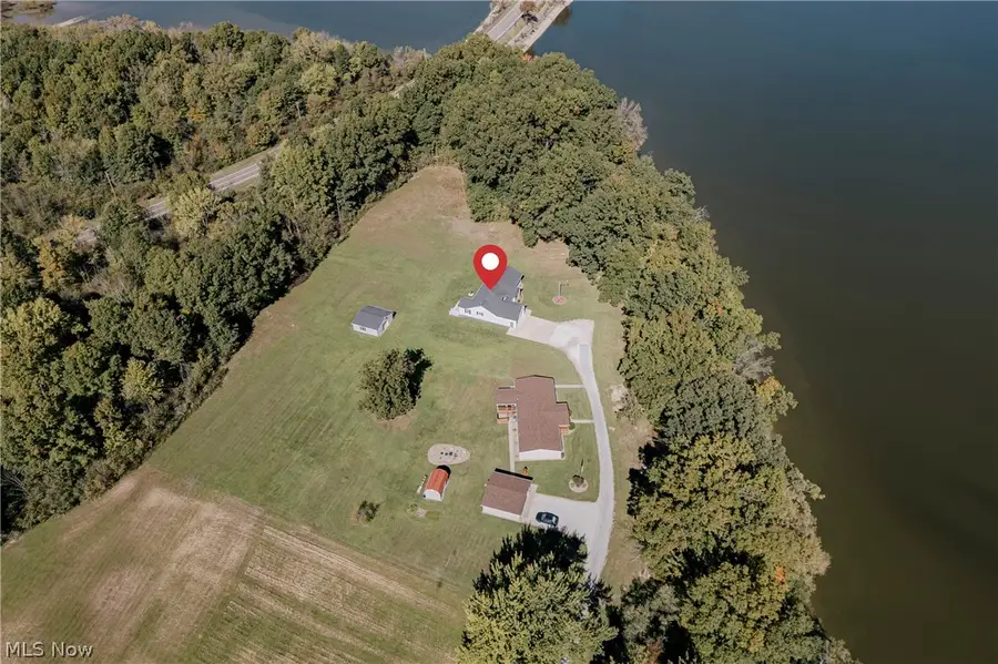 15705 Lowe Ne Road, Alliance, OH 44601 - #3