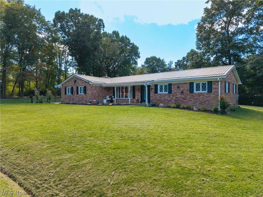 130 E Wellock Drive, Akron, OH 44319 - #3