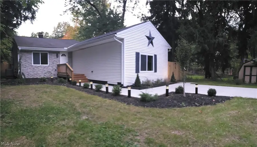 4867 Royalwood Road, North Royalton, OH 44133 - #2