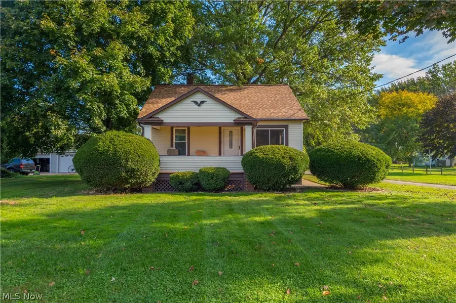 6077 Lake Avenue, Elyria, OH 44035 - #2
