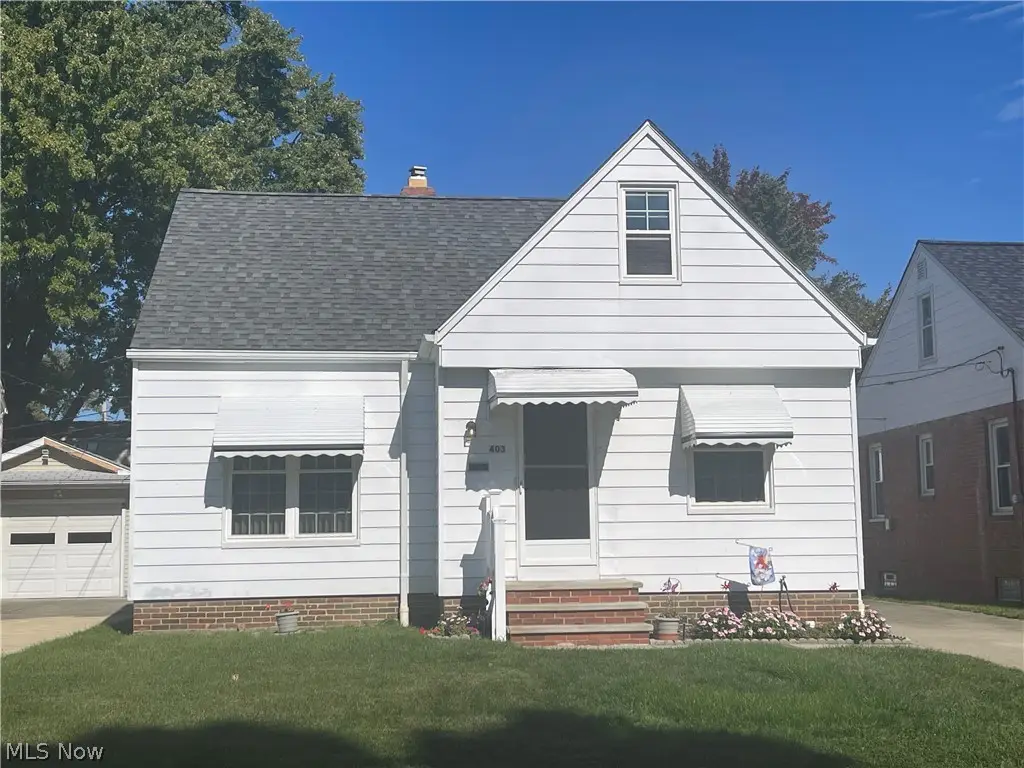 403 E 323rd Street, Willowick, OH 44095 - #1