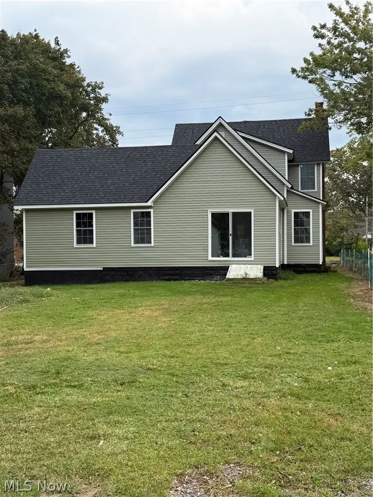 2912 W Erie Avenue, Lorain, OH 44053 - #2