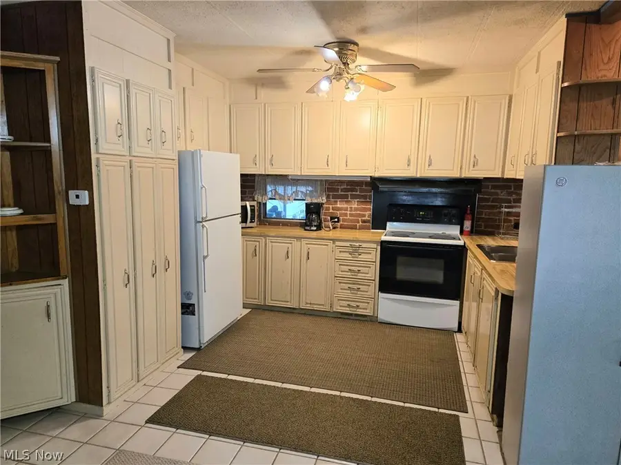 1531 Guenevere Street, Streetsboro, OH 44241 - #3