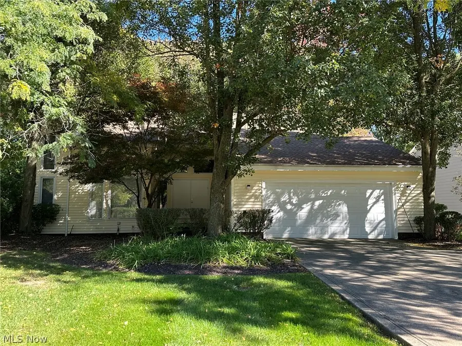5025 Lansdowne Drive, Solon, OH 44139 - #2
