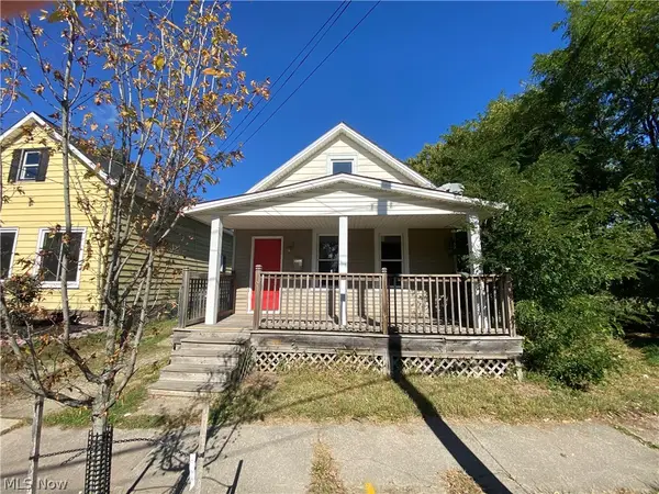 1172 Holmden Avenue, Cleveland, OH 44109