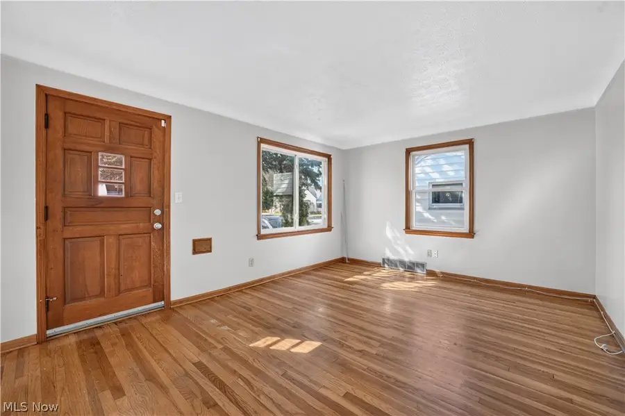 5902 Morningside Drive, Parma, OH 44129 - #3