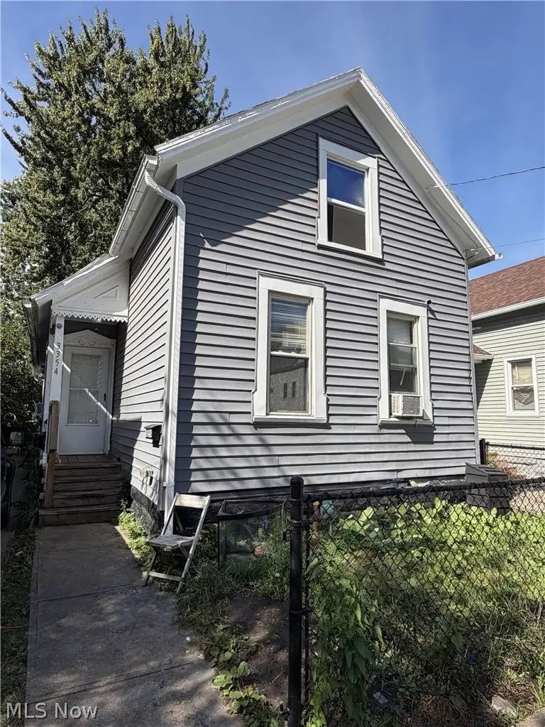 3354 W 32nd Street, Cleveland, OH 44109 - #2