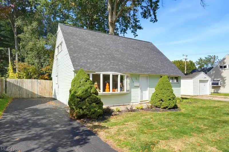 1928 Windsor Street, Cuyahoga Falls, OH 44221 - #1