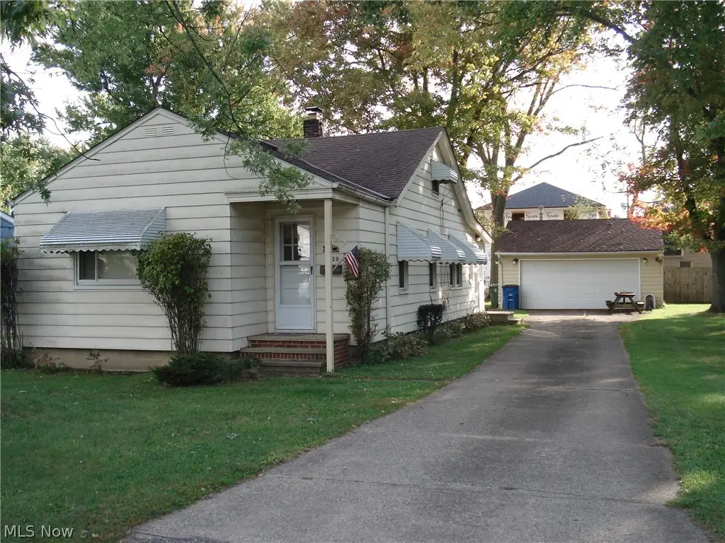 1339 E 343rd Street, Eastlake, OH 44095 - #1