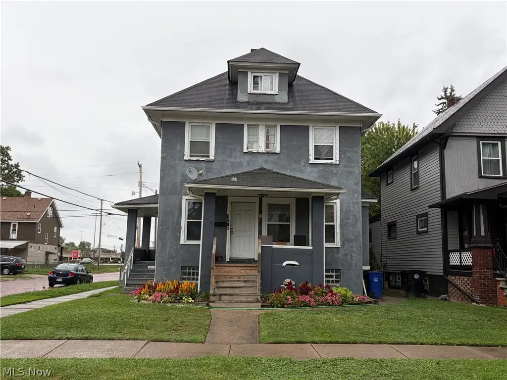 3219 W 111th Street, Cleveland, OH 44111 - #1