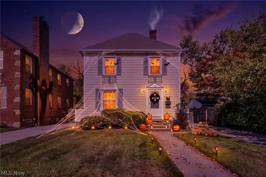 14912 Fernway Avenue, Cleveland, OH 44111 - #3