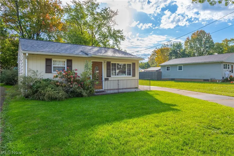 820 Longson Avenue, Elyria, OH 44035 - #3