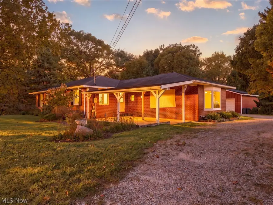 747 NW 17th Nw Street, Massillon, OH 44647 - #3