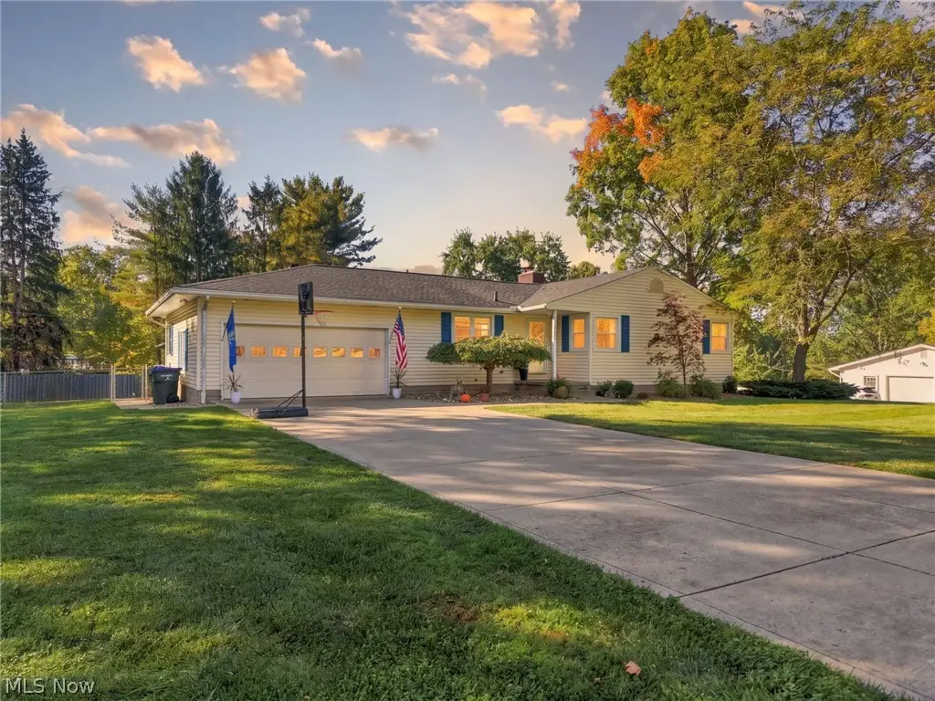 656 N Hidden Valley Road, Cuyahoga Falls, OH 44223 - #1