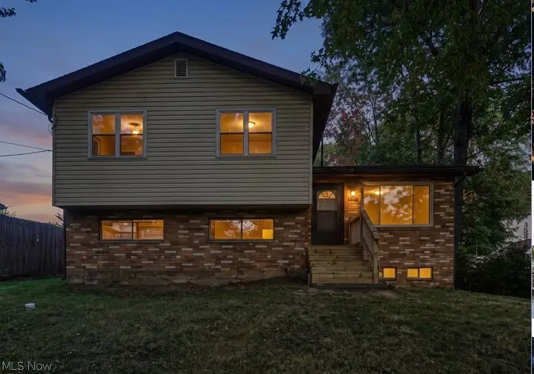 1302 East Avenue, Akron, OH 44307 - #1