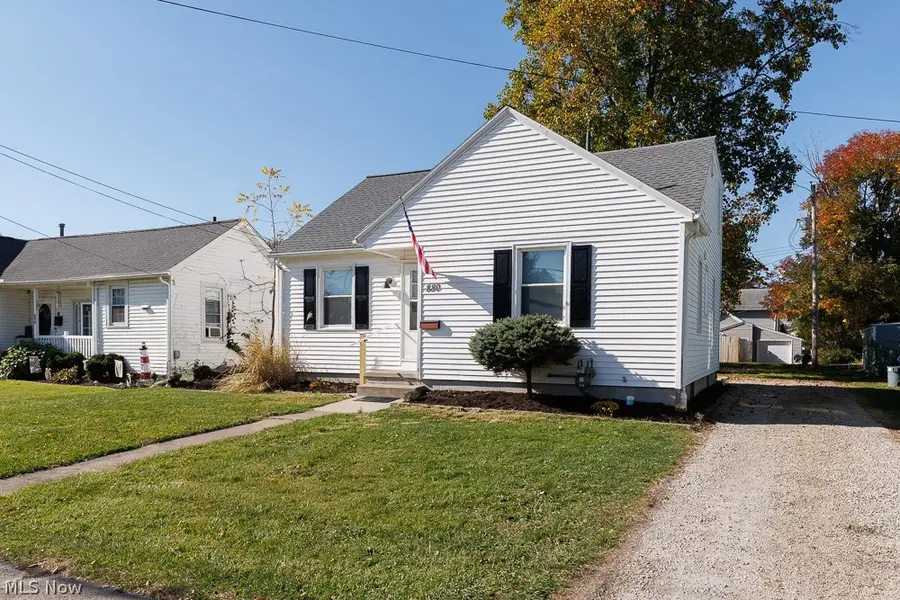 880 Douglas Street, Vermilion, OH 44089 - #2