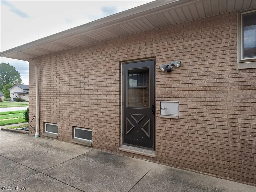 4526 W 154th Street, Cleveland, OH 44135 - #2