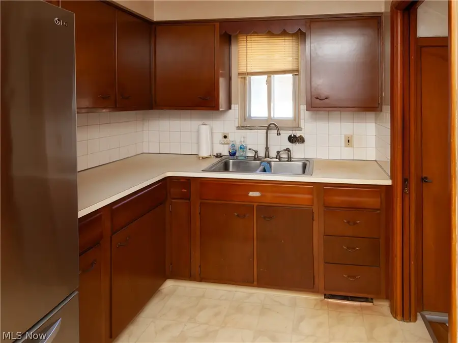 4526 W 154th Street, Cleveland, OH 44135 - #3