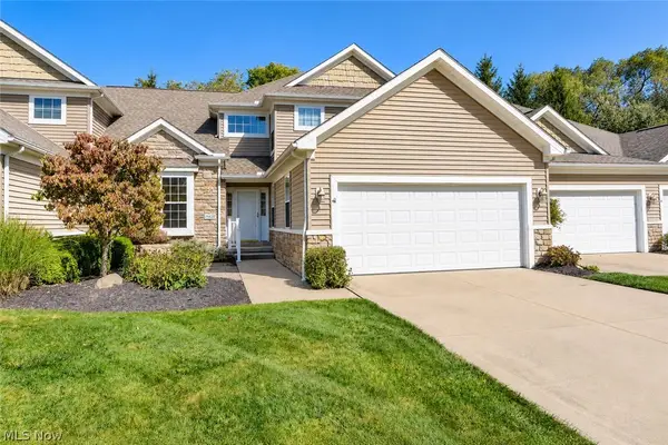 29433 Hummingbird Circle, Westlake, OH 44145
