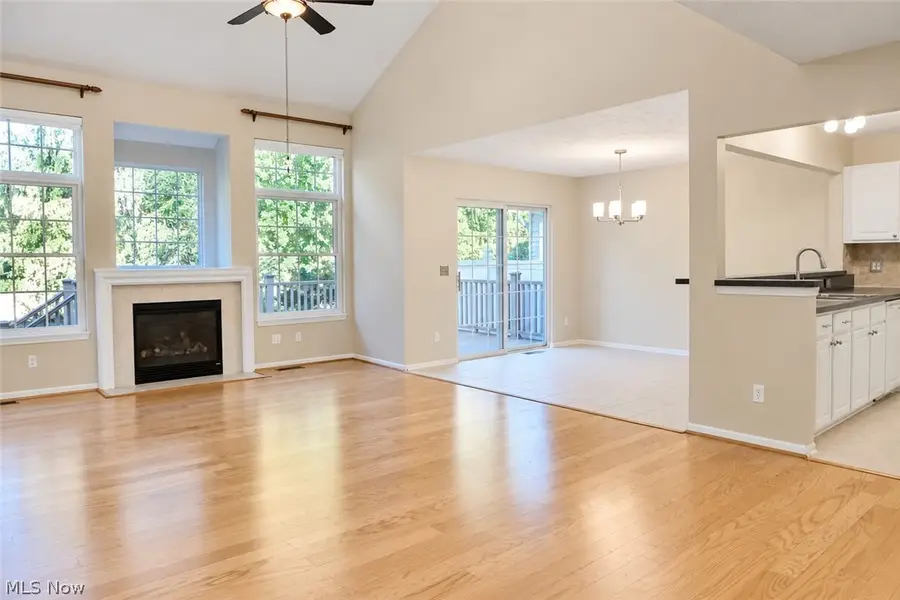 29433 Hummingbird Circle, Westlake, OH 44145 - #2