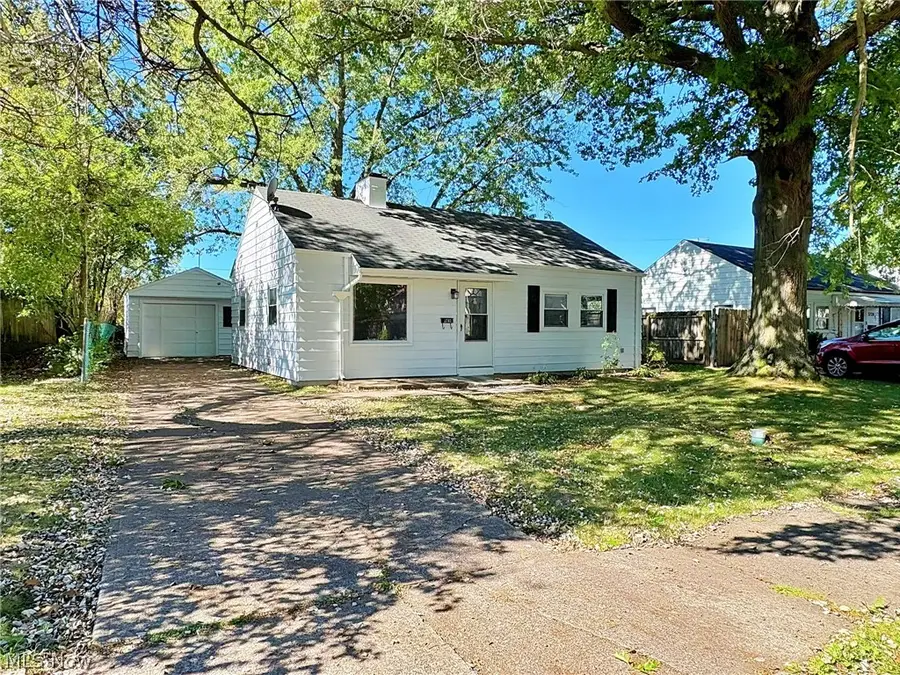 3742 Gary Avenue, Lorain, OH 44055 - #2