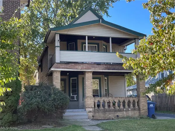 1346 Cove Avenue, Lakewood, OH 44107