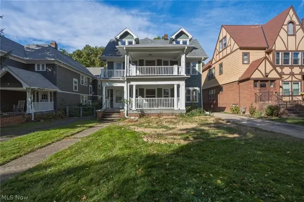 3379 Euclid Heights Boulevard, Cleveland Heights, OH 44118