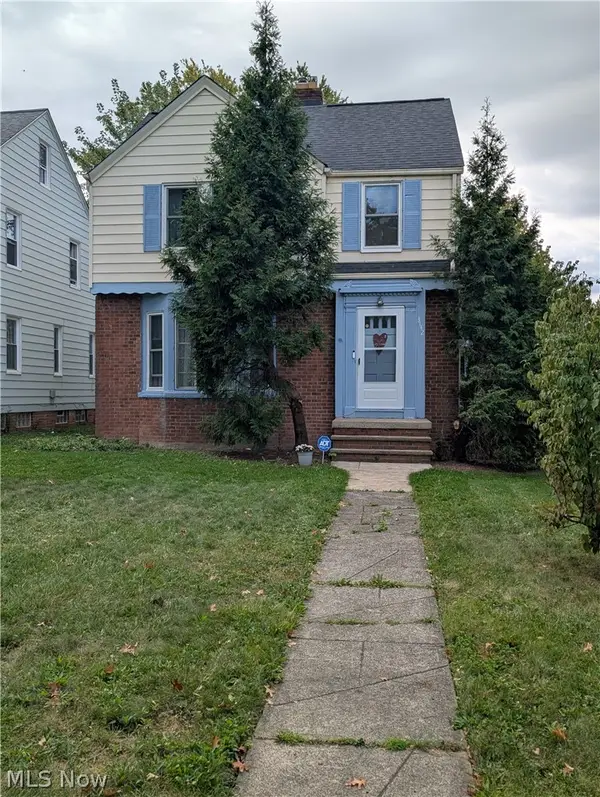 3742 Silsby Road, University Heights, OH 44118