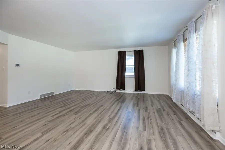 634 N Hawkins Avenue, Akron, OH 44313 - #3