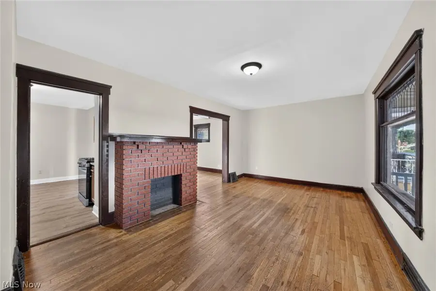 3341 W 99th Street, Cleveland, OH 44102 - #3