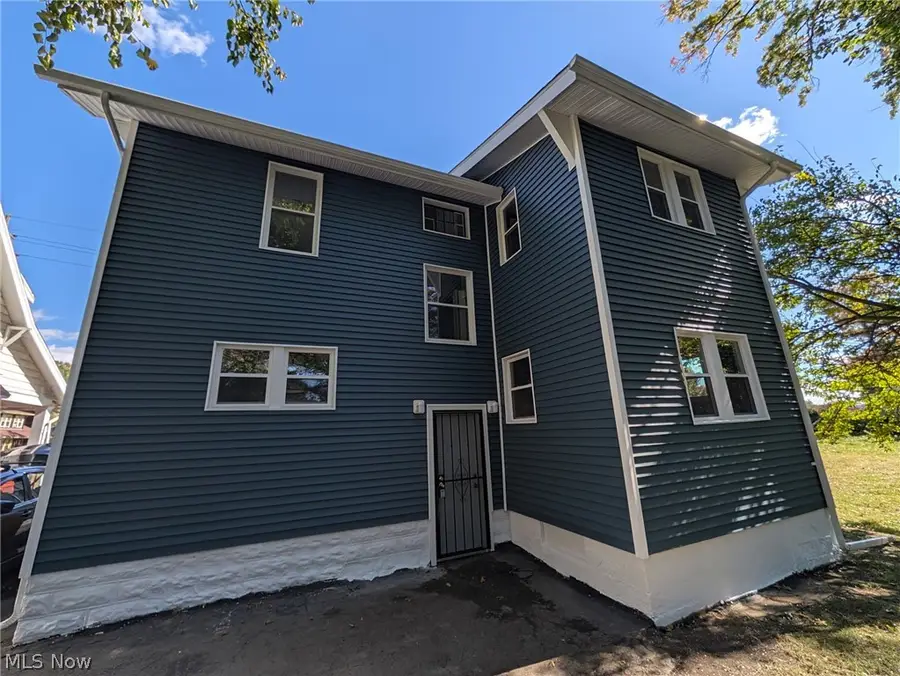 3708 Hillman Street, Youngstown, OH 44507 - #2