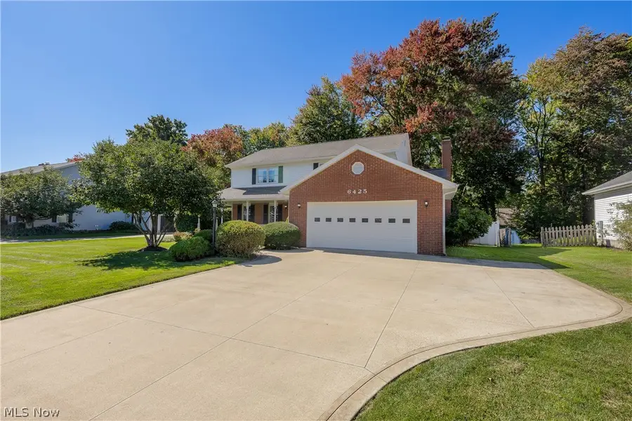 6425 Harborview Nw Avenue, Canton, OH 44718 - #3