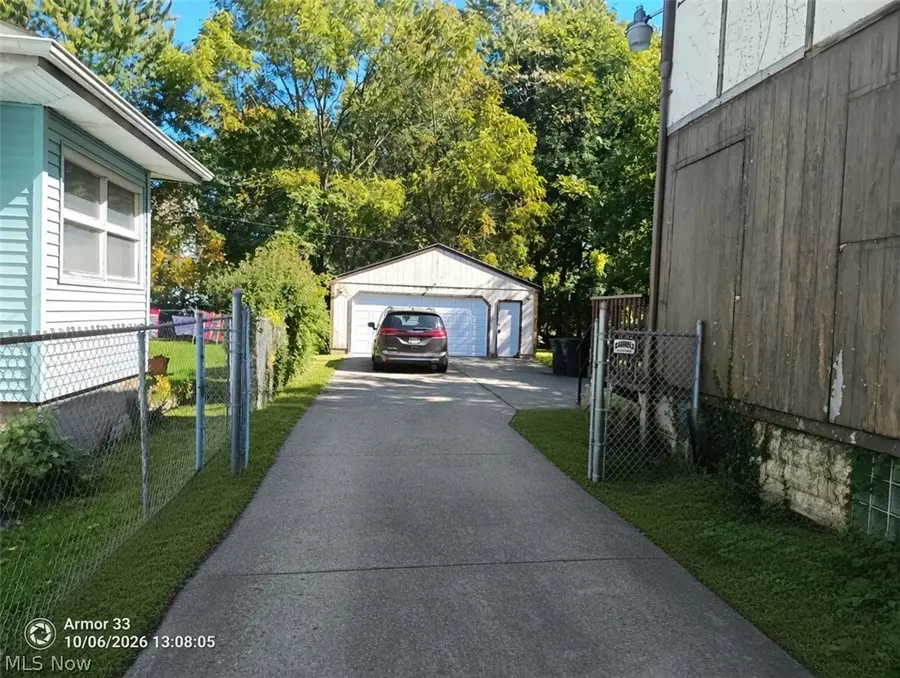 1436 Mahoning Nw Avenue, Warren, OH 44483 - #3