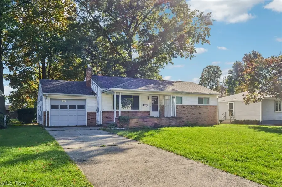 1817 Basil Avenue, Youngstown, OH 44514 - #2