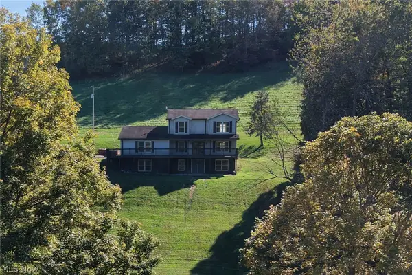 3950 Wolf Sw Road, Port Washington, OH 43837