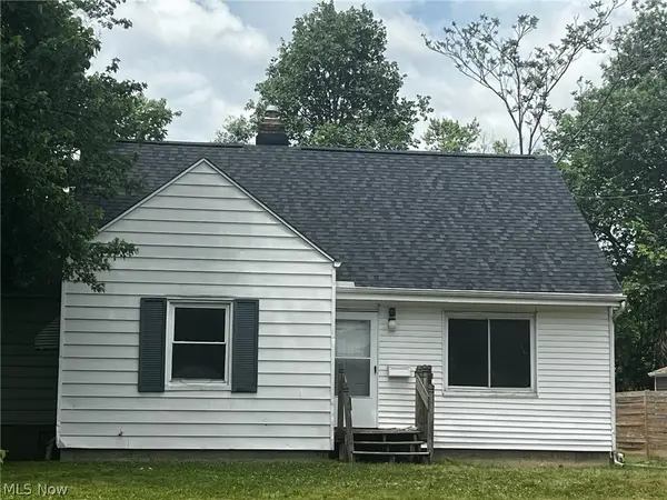 4276 E 162nd Street, Cleveland, OH 44128