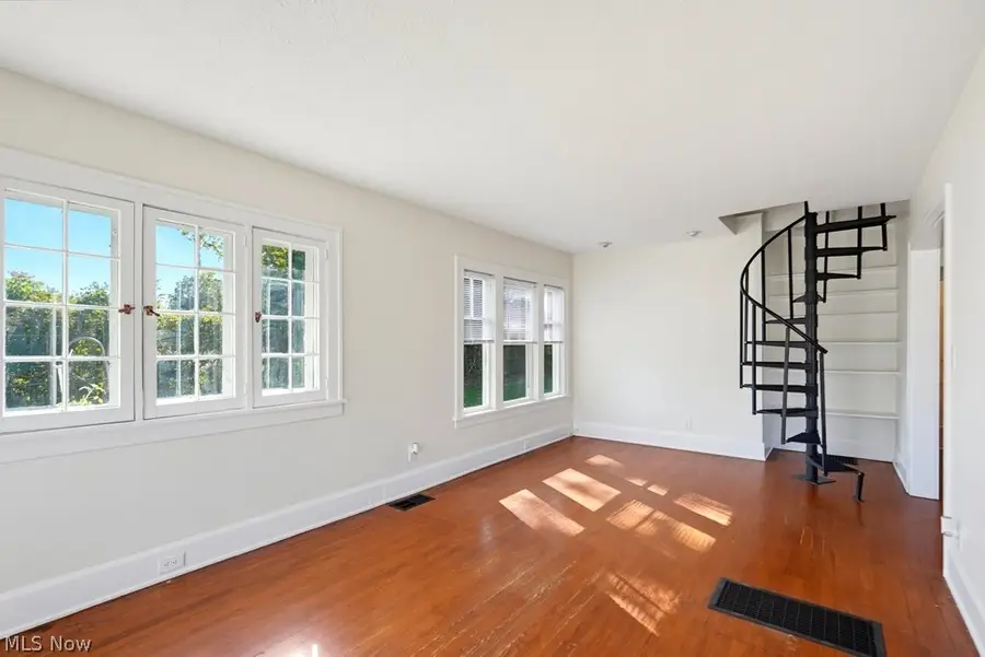 366 Riverside Drive, Painesville, OH 44077 - #3