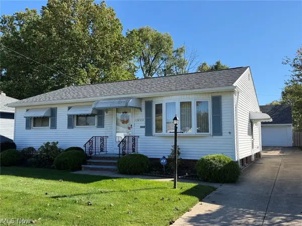 15800 Evening Star Avenue, Maple Heights, OH 44137