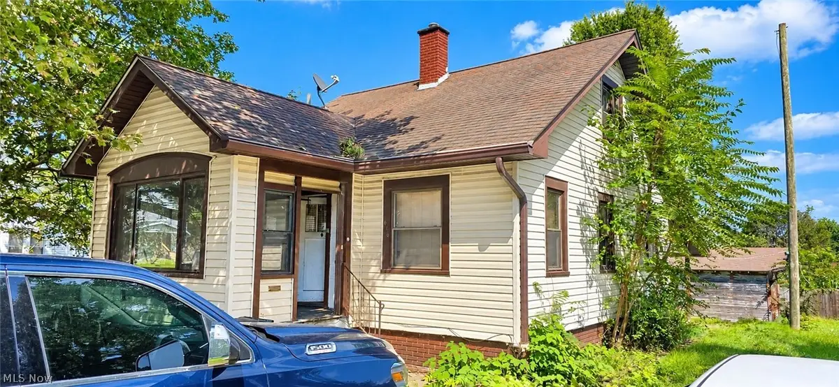 1616 Gross Ne Avenue, Canton, OH 44705 - #1
