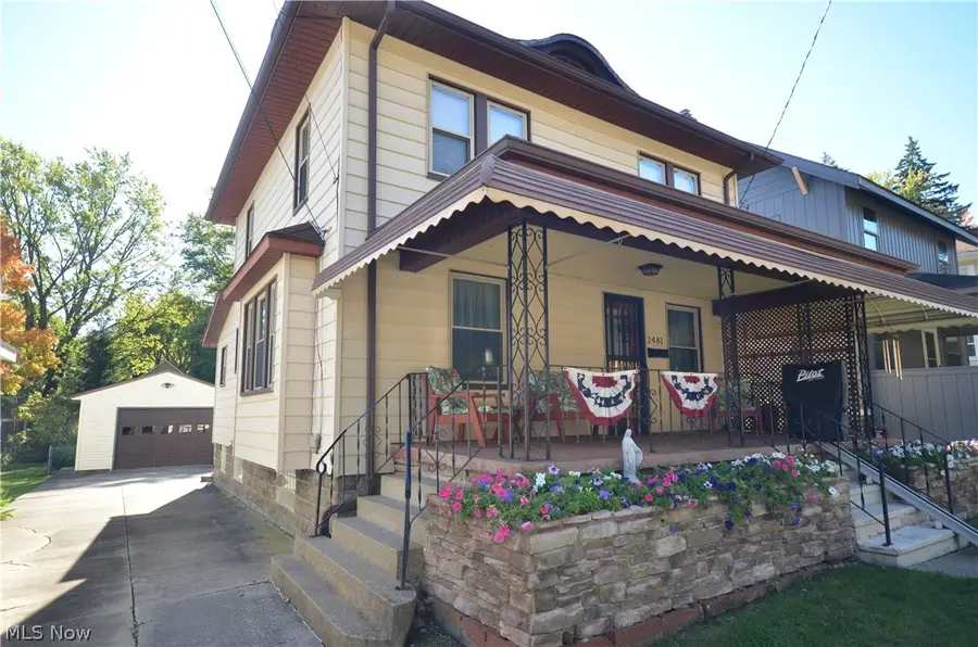2481 4th Street, Cuyahoga Falls, OH 44221 - #2