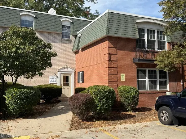4789 Columbia Road #206, North Olmsted, OH 44070