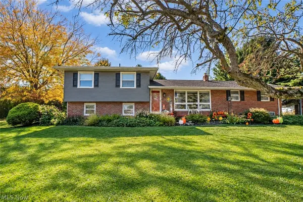 5522 Grove Street, Louisville, OH 44641