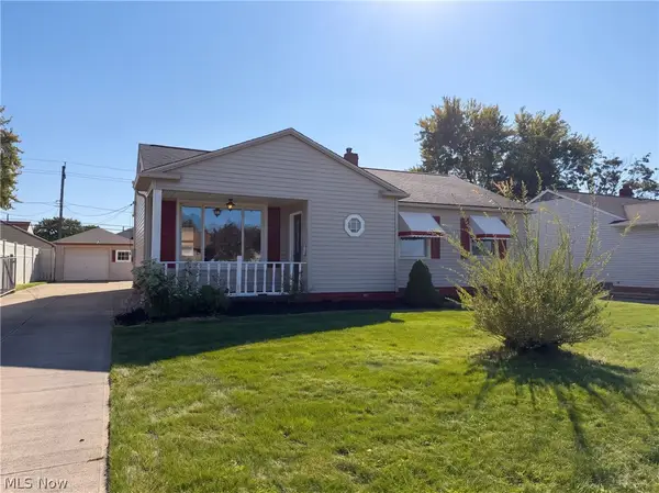 11301 Riveredge Drive, Parma, OH 44130