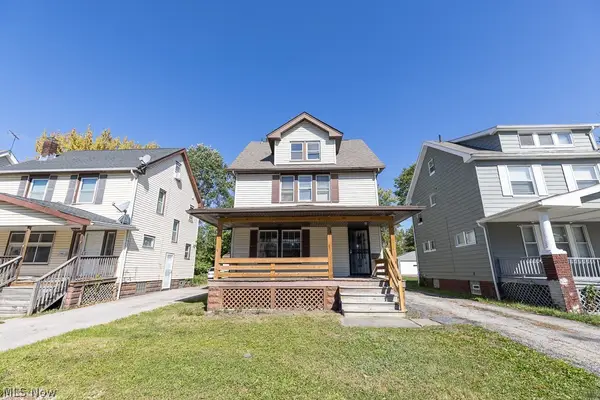 12913 Thornhurst Avenue, Garfield Heights, OH 44105
