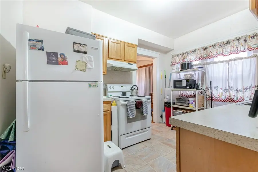 2192 Edgewood Road, Cleveland Heights, OH 44118 - #3
